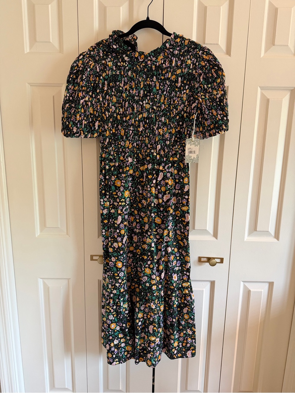 Tuckernuck Smocked Puff Sleeve Floral Midi Dress - Black/Green Floral